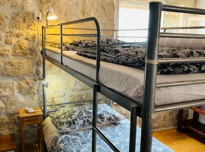 Kingslanding Old Town Hostel Ragusa